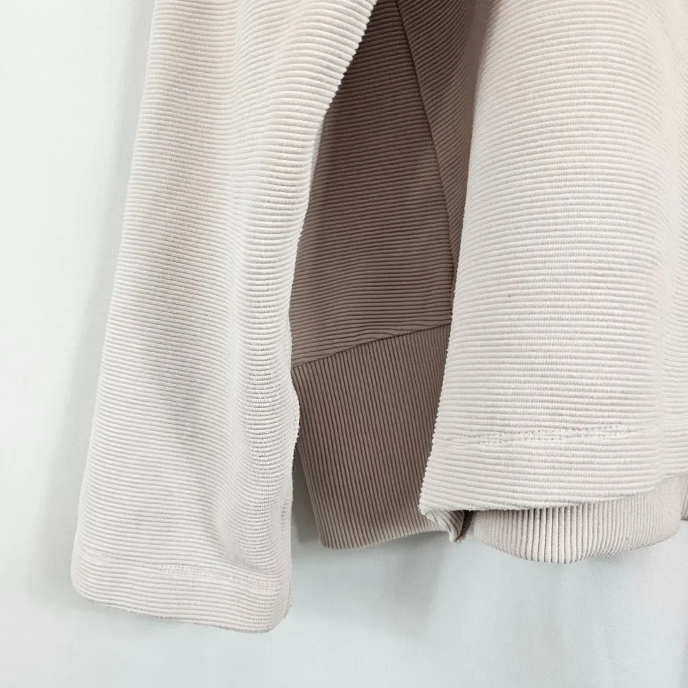 Varley Cropped Turtleneck Sweater in Lavender - Size S - Picture 7 of 12
